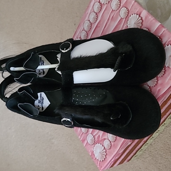 Hot Chocolate Design Chocolaticas Black Unicorn shoes BNIB - Picture 3 of 8